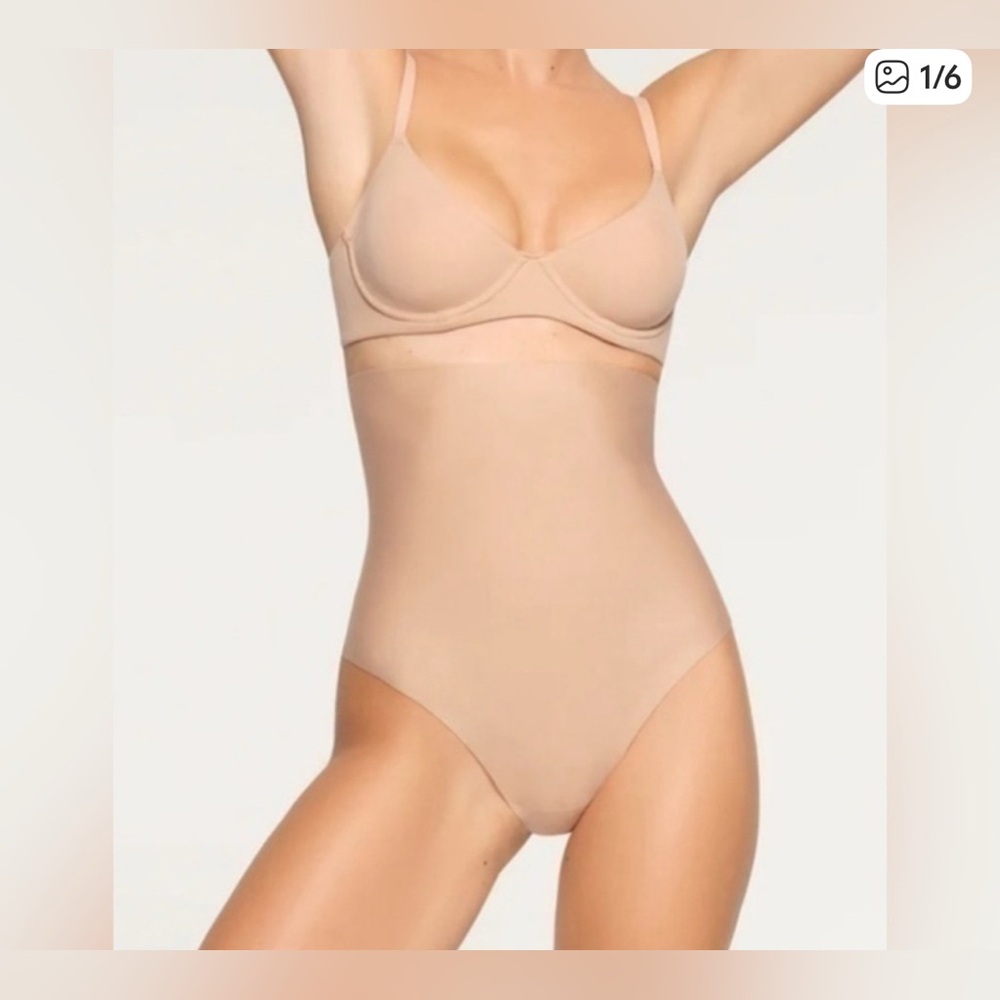 SKIMS Nude Shapewear Bodysuit